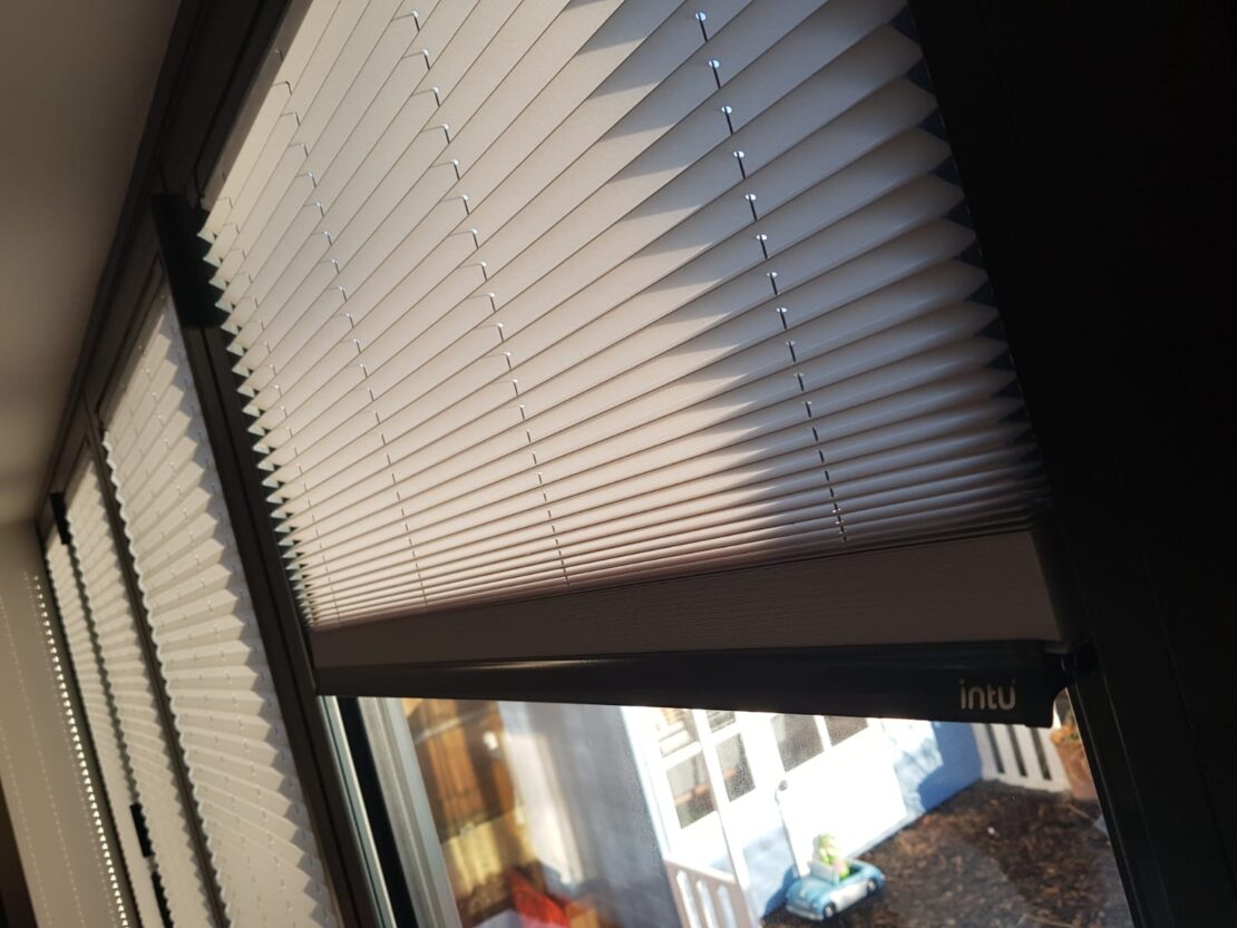 Intu Bi-fold door blinds